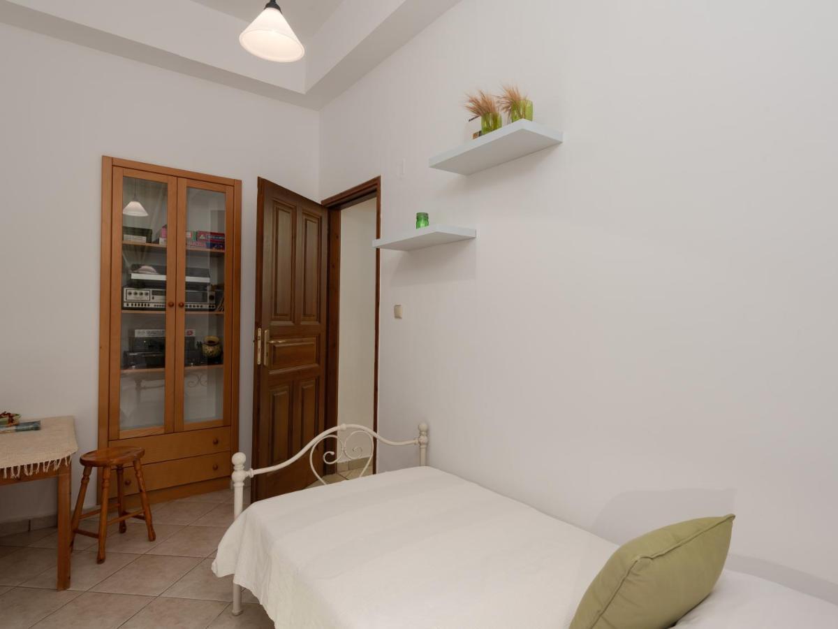 Aura Traditional Apartment Prinés Exteriér fotografie