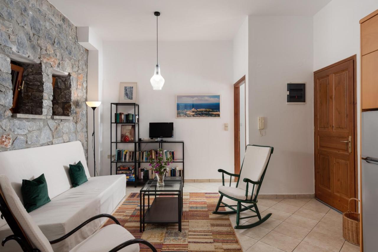 Aura Traditional Apartment Prinés Exteriér fotografie
