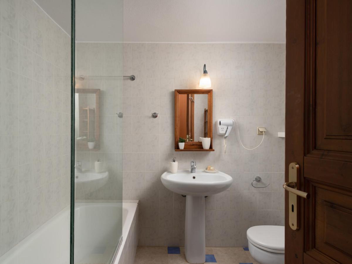 Aura Traditional Apartment Prinés Exteriér fotografie